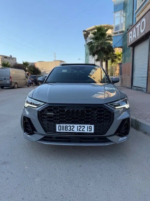 Audi Q3 2022 Q3