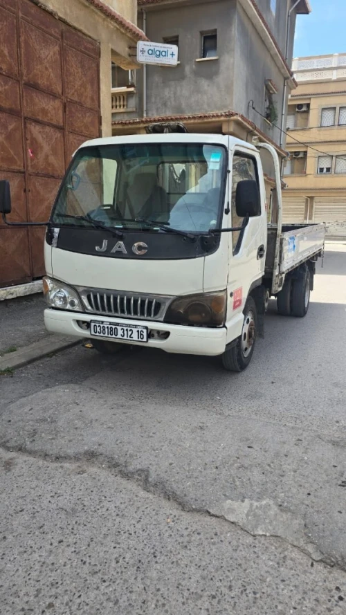 JAC Plato 2012