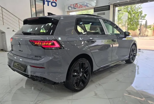 Volkswagen Golf 8 2025 R Black Edition 