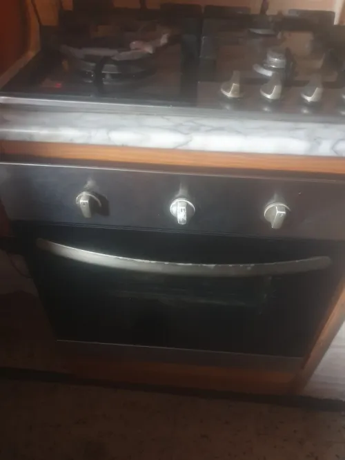 Four+plaque de cuisson