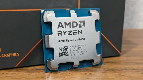 AMD RYZEN 8700G 