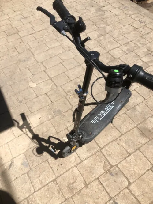 Vente trottinette Neuf utilisé 2 mois
