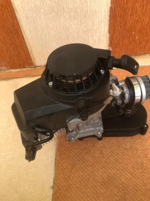 Vente moteur essence 49 CC ,a 2 temps 