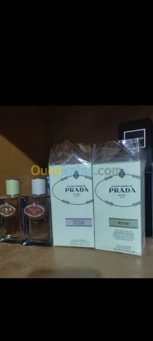 Parfums Prada.