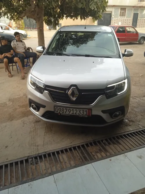 Renault symbole 2023 