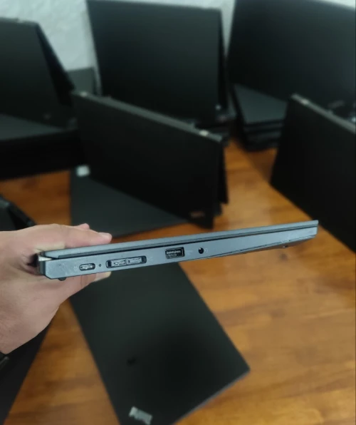 Lenovo thinkpad Intel i7 10510U