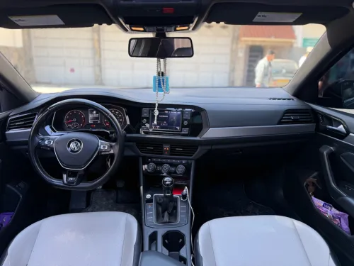 Volkswagen Jetta 2021 R Line