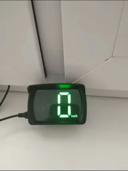 Compteur de vitesse usb