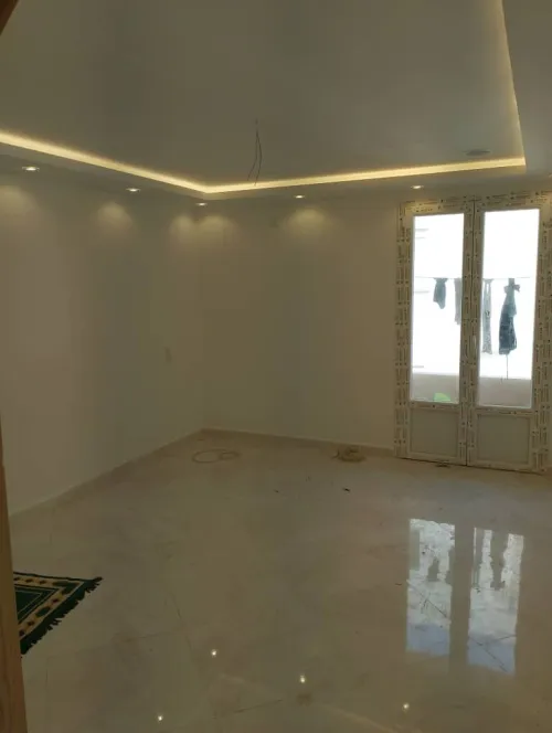 Finition intérieure, décoration moderne, finition façade, rénovation 