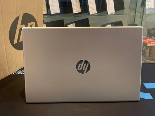 hp 15 i5 1334u neuf sous emballage  avec garantie 12 mois