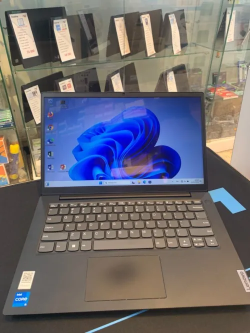 lenovo v14 G3 I5 1235U
