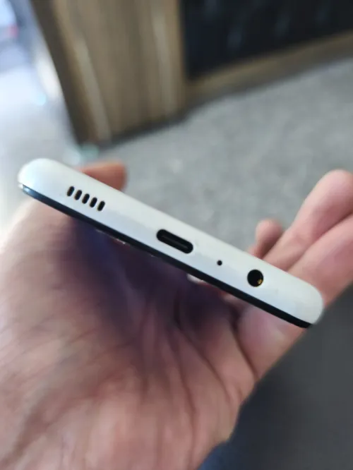 Samsung M12