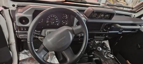 Toyota Land Cruiser 1993 Court