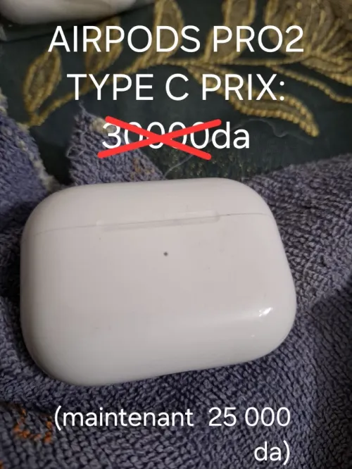 Oreillettes Airpods et plusieurs types de marques cabats (européen)....