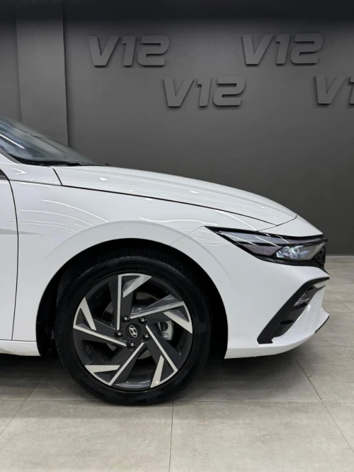 Hyundai ELANTRA 2025 LUXURY
