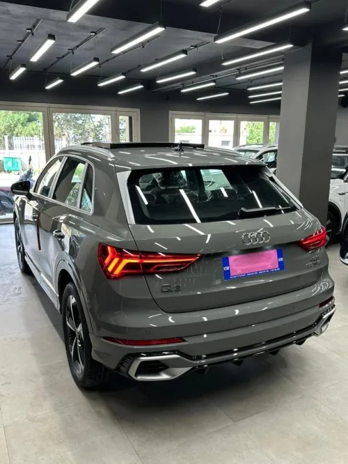 Audi Q3 2026 S-LINE