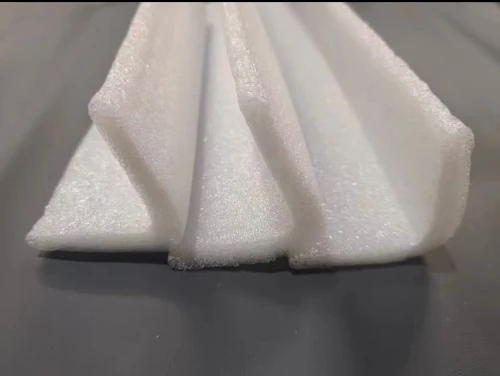 Mousse EPE en L/U :L'armure invisible pour vos portes, fenêtres et meubles!