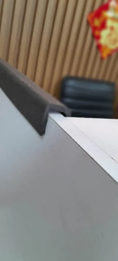 واقي حواف الأثاث والزجاج / protege des angles pour meubles et verre