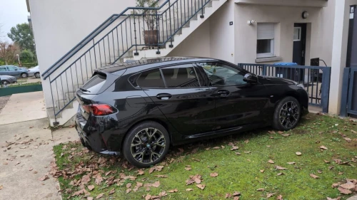 BMW Série 1 2025 Msport F70 160i black 🖤