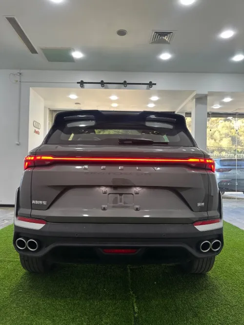 Geely Coolray 2025 