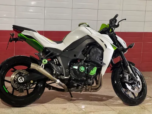 Kawazaki Z1000 robo 2016