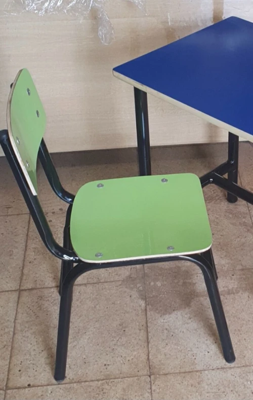 Fabrication Tables monoplaces