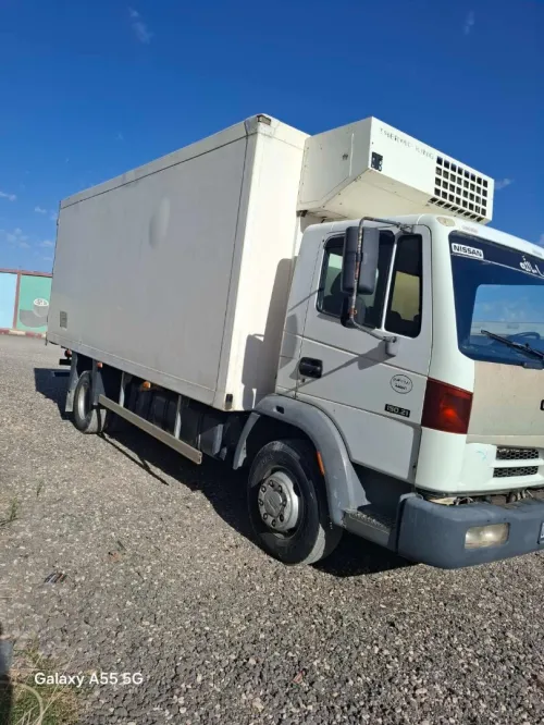 Nissan ATlEON 2006