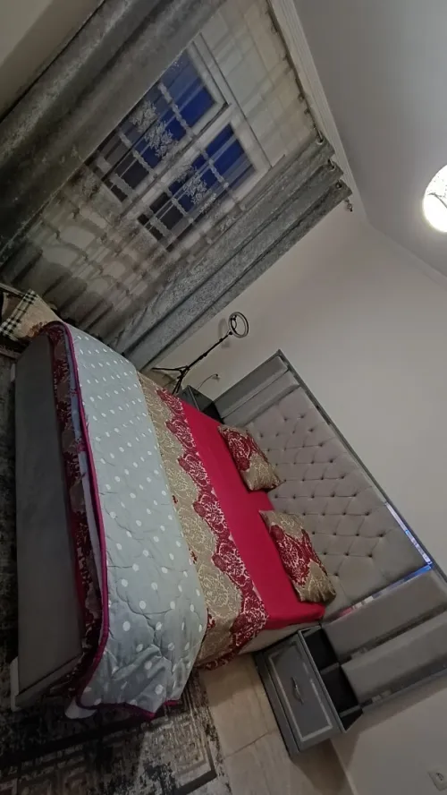 Chambre a coucher presque neuve