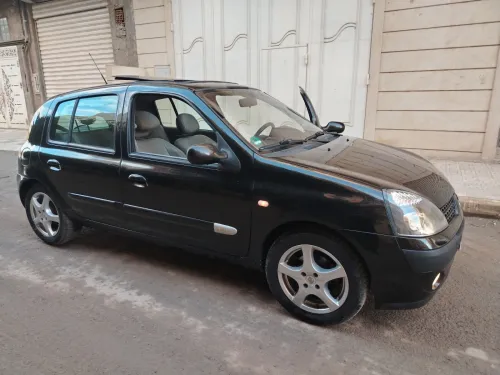 Renault Clio 2 2002 INITIAL
