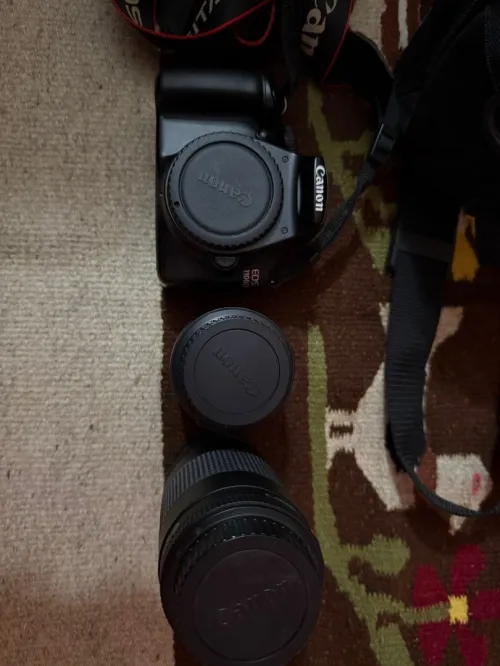 Appareil photo Canon EOS 1100D
