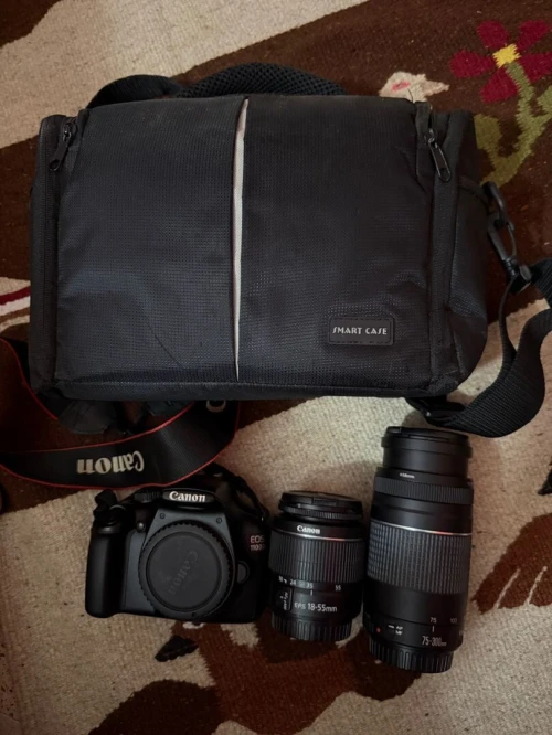 Appareil photo Canon EOS 1100D
