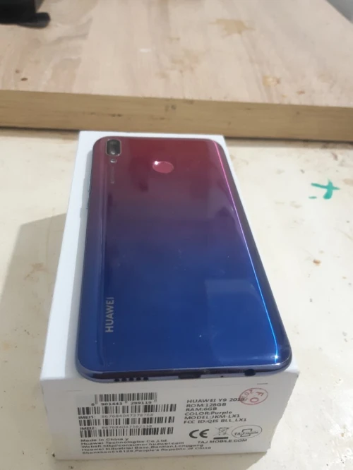 Hauwei Y9 2019