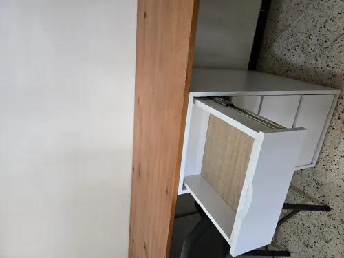 Bureau avec caissons