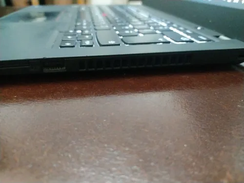  Lenovo ThinkPad T14 Gen 2 i5-1145G7 / RAM 16GB / SSD 238GB