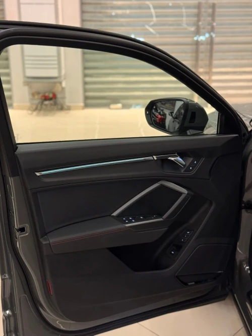 Audi Q3 2024 S line