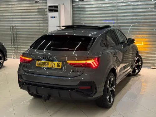 Audi Q3 2024 S line