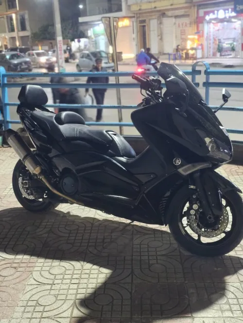 Yamaha Tmax 2015