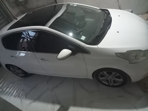Peugeot 208 2015 Allure
