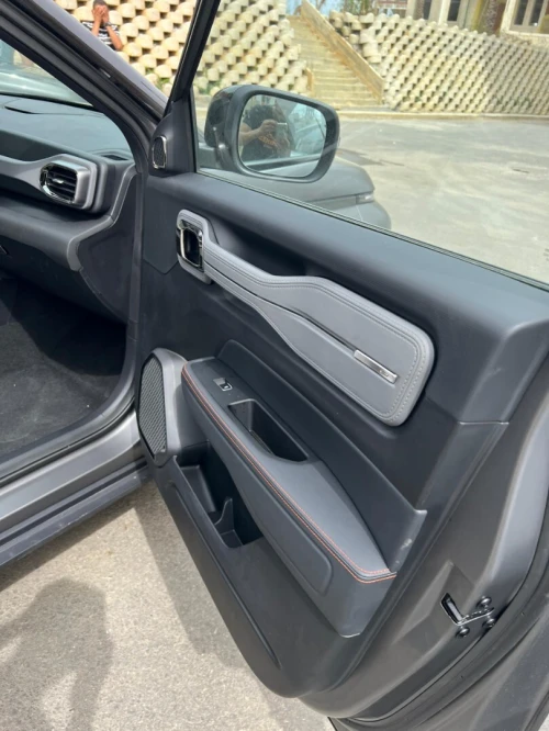 Geely Coolray 2025 