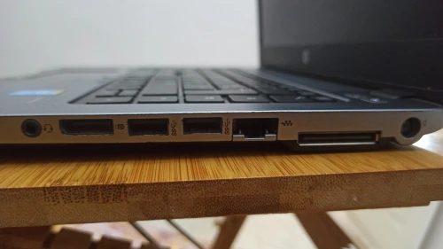 hp ELTEBOOK 840 g1