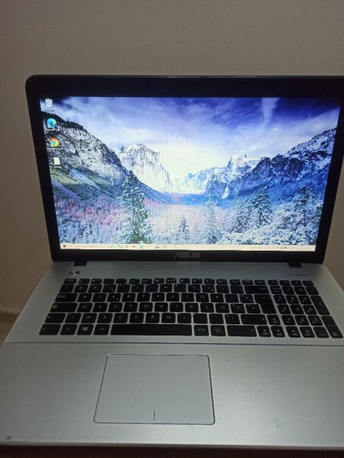 pc portable ASUS I7