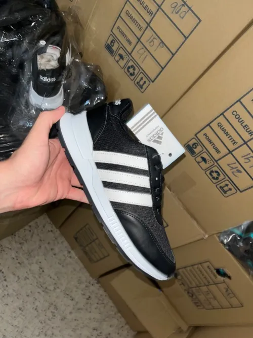 Basquettes adidas en gros
