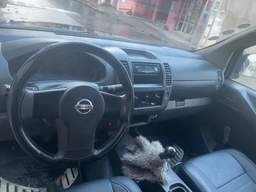Nissan Navara 2012 Elegance 4x2
