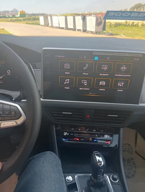 Volkswagen Bora 2025 300 tsi