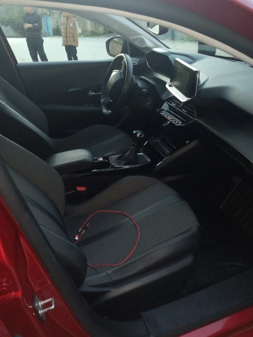Peugeot 208 2023 Allure Pack
