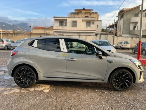 Renault Clio 5  2026 Esprit Alpine
