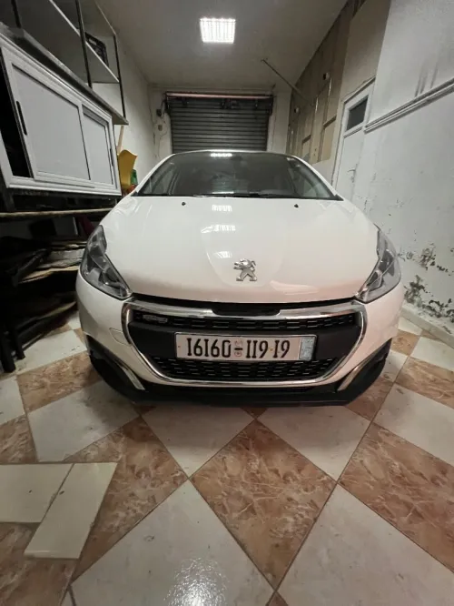 Peugeot 208 2019 Allure Facelift