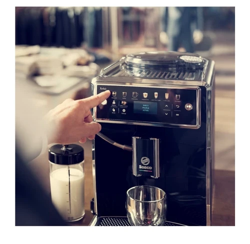 Machine à café SAECO Xelsis SM7580/00 Machine expresso super automatique noir laqué