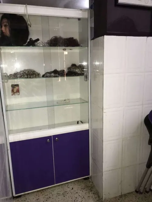 Vendre tout le matériel de coiffure et esthétique état comme neuf 