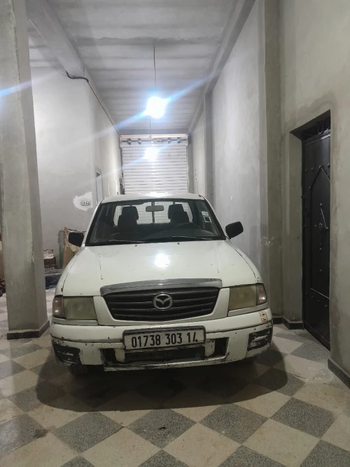 Mazda 2 2003 